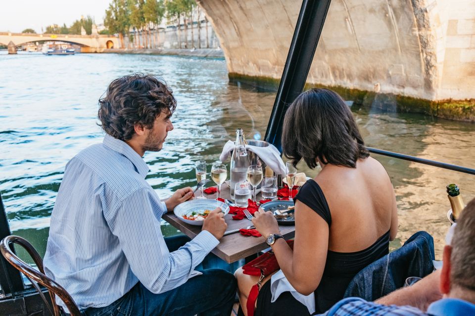 Paris : 3-Course Gourmet Dinner Cruise on Seine River - Cruise Details