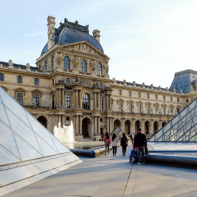 Paris and Versailles Palace: Full Day Private Guided Tour