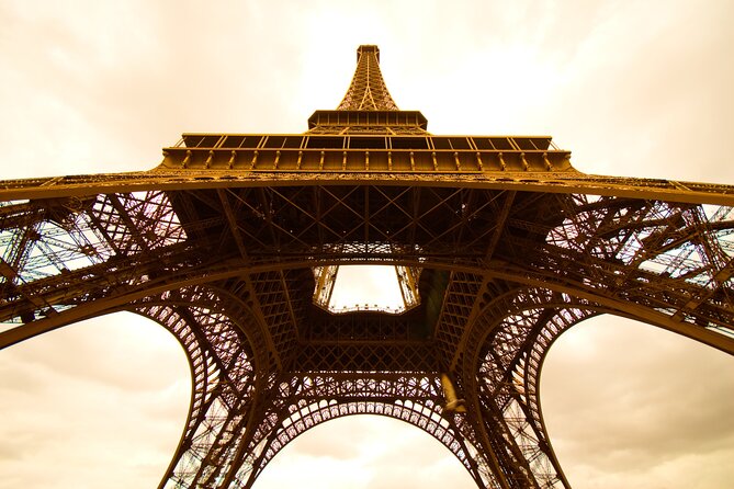Paris Illumination Tour & Eiffel Tower (Reseved Access)