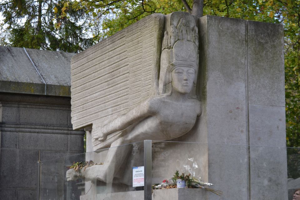 Paris: Père Lachaise Cemetery Private Tour - Tour Details