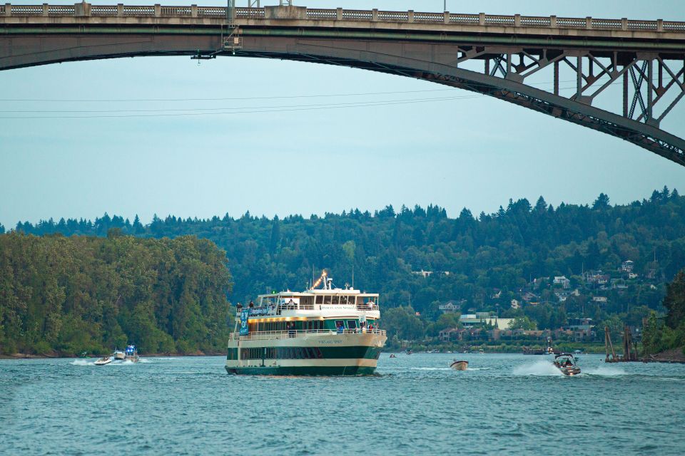 Portland: Champagne Brunch Cruise on Willamette River - Inclusions