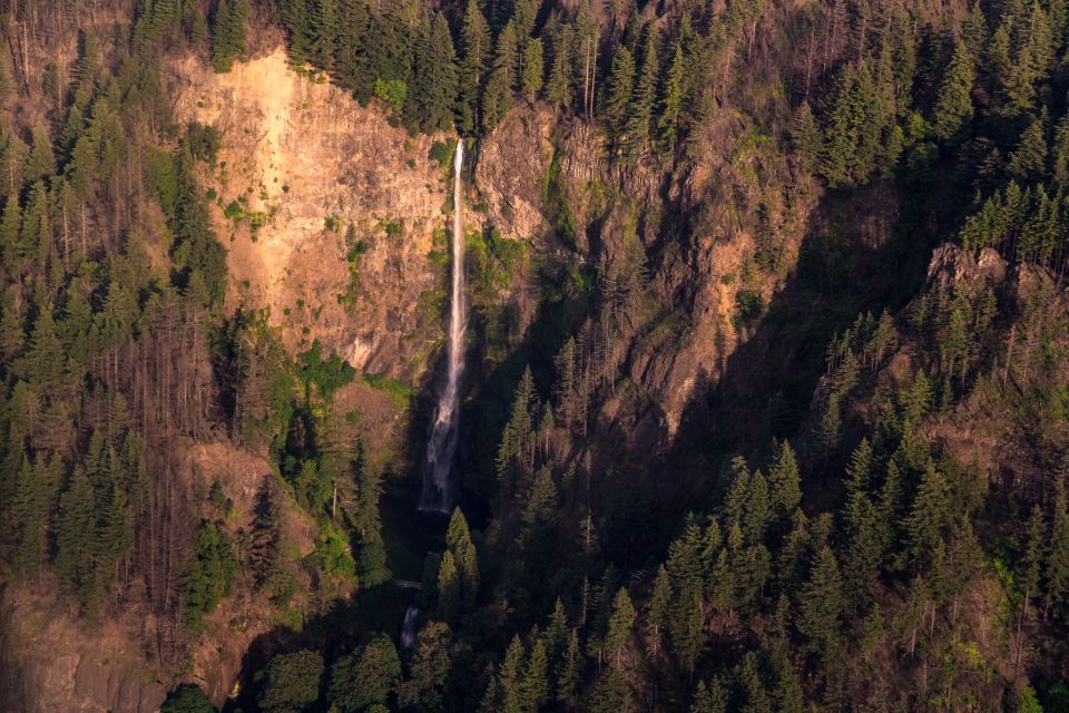 Portland: Columbia Gorge Waterfalls 40-Minute Scenic Flight - Activity Details