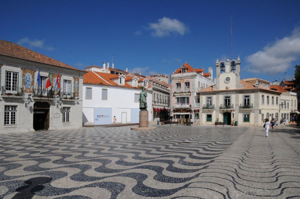 Private Panoramic Tour to Sintra and Cascais From Lisbon - Tour Details