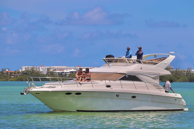 Private Yacht SeaRay 46ft Cancun 25P17 - Overview and Itinerary