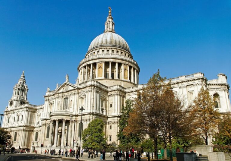 Royal London Tour Incl Buckingham Palace & Changing of Guard