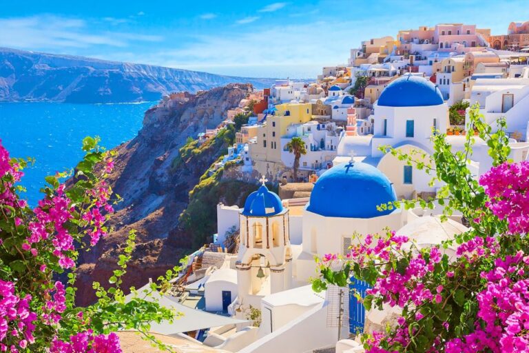 Santorini: 5 Hour Private Tour in Santorini Island