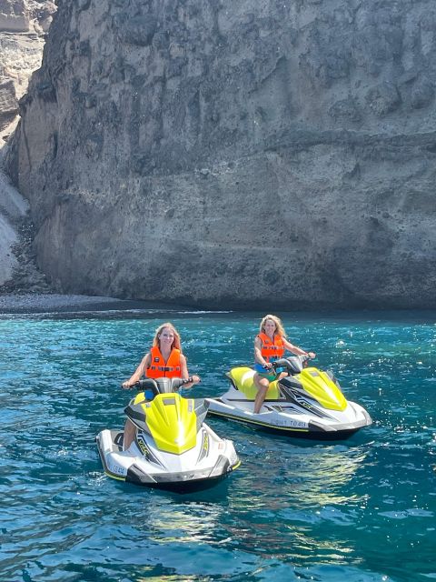 Santorini:Volcanic Beaches Cruise With Jet Ski