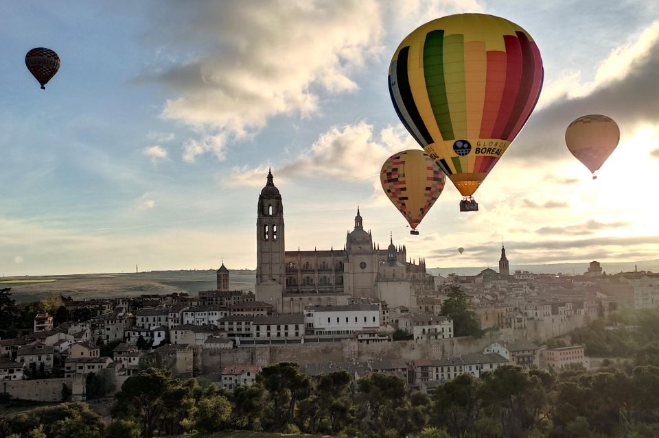 Segovia: Private Balloon Ride for 2 With Cava and Breakfast - Activity Details