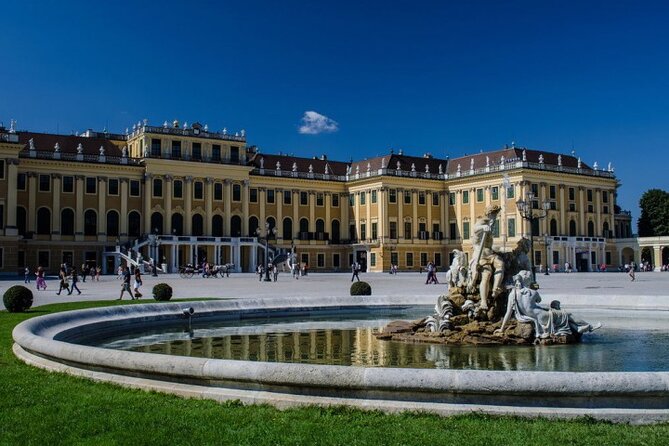 Self-Guided Walking Tour in The Hofburg Palace in Vienna - Hofburg Palace History