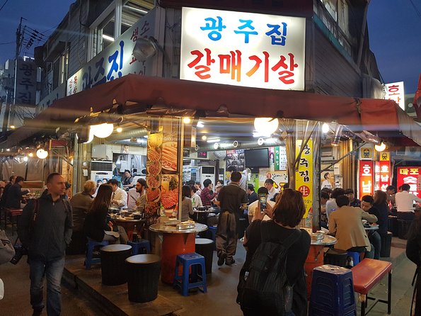 Seoul Night Private Tour(Korean BBQ, N-Tower, Seoul Fortress, Local Market)