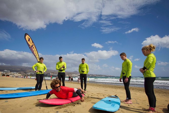 Surfing on Gran Canaria - Meeting and Pickup Information