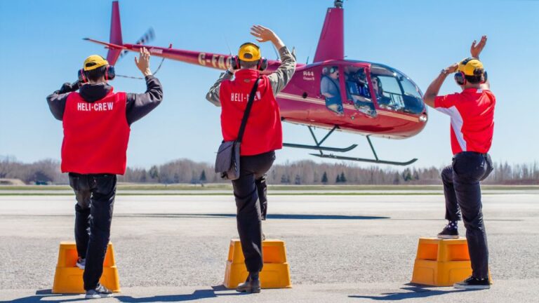 Toronto: Private Helicopter Tour for Two