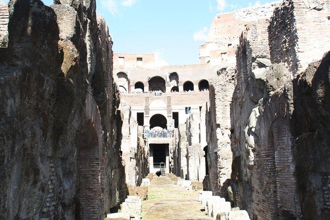 Undergrounds Areas Colosseum and Roman Forum Small Group Tour