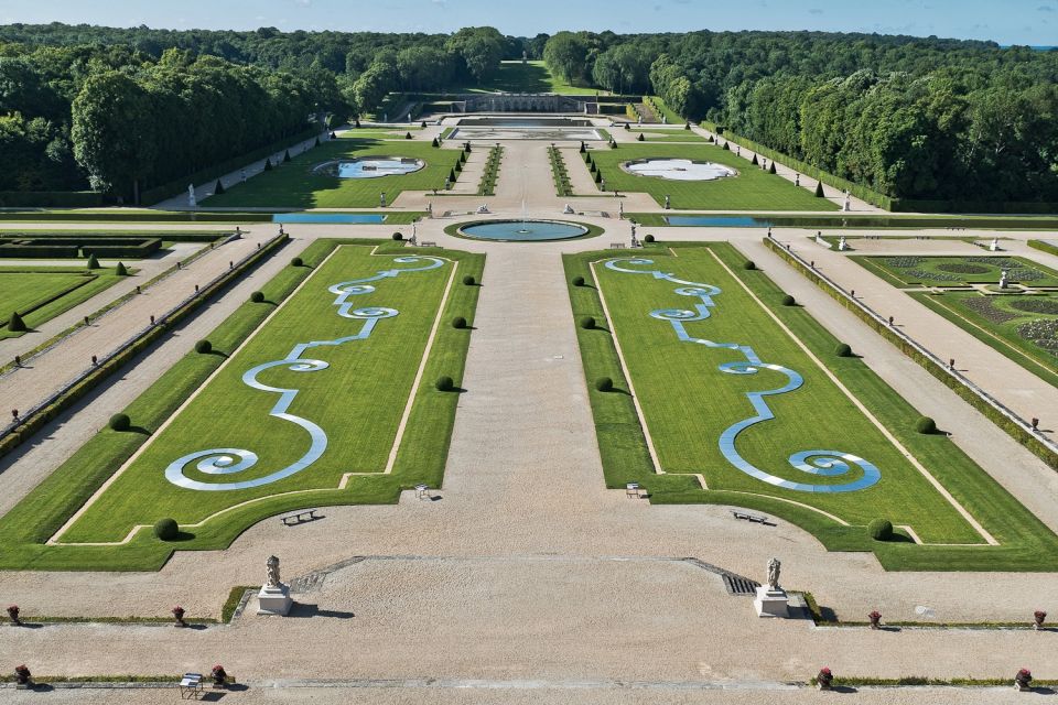 Vaux Le Vicomte Chateau Entry Ticket and Chateaubus Transfer - Ticket and Cancellation Policy