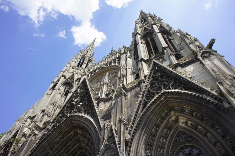 Welcome to Rouen: Private Walking Tour With a Local