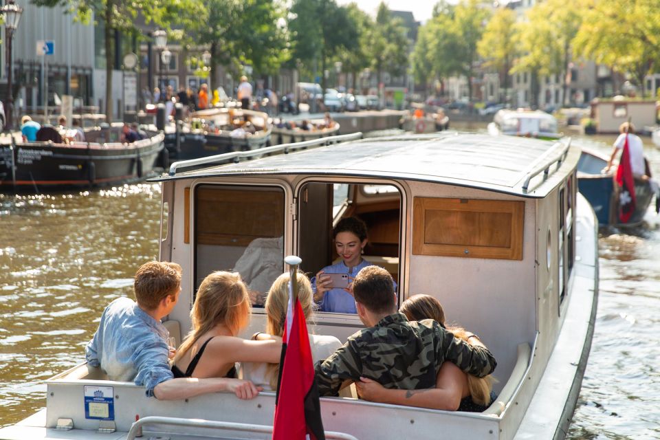 Amsterdam: Boat Cruise With Drinks and Nibbles - Meeting Point Details