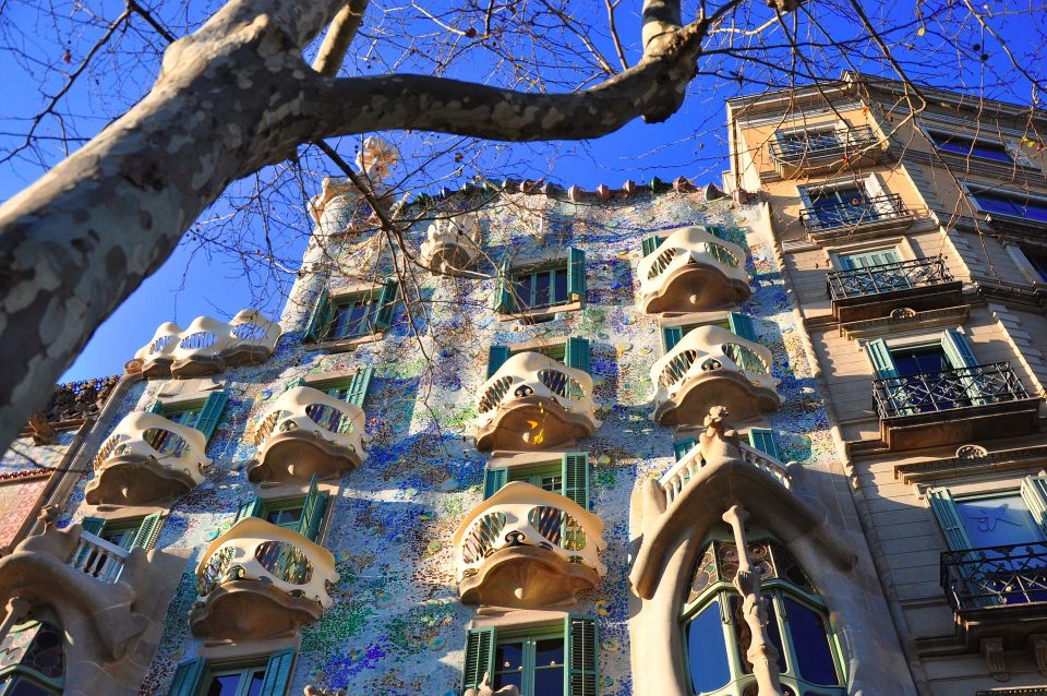 Barcelona Architecture Walking Tour With Casa Batlló Upgrade - Tour Itinerary Highlights
