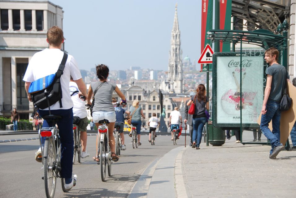 Brussels: Sightseeing Bike Tour - Experience Highlights