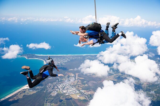 Byron Bay Tandem Sky Dive - Scenic Flight and Free Fall