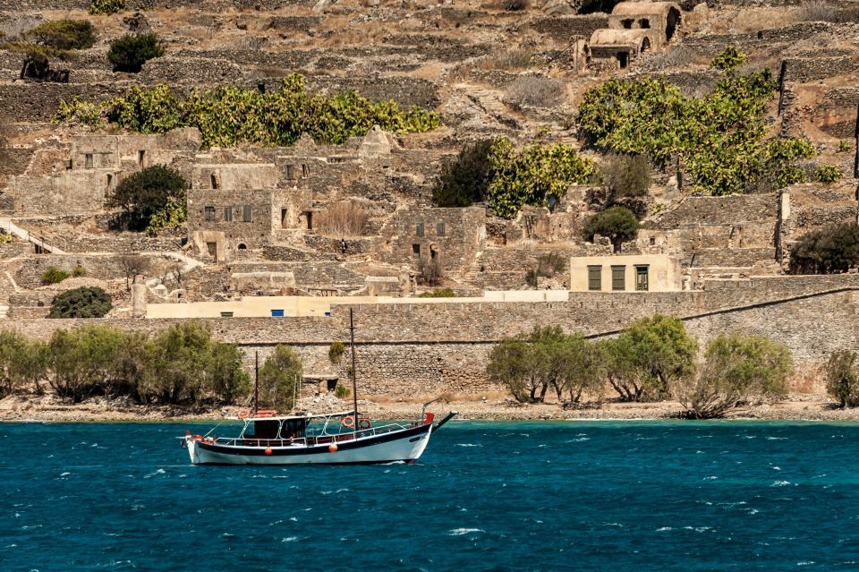 Crete: Spinalonga-Plaka-Agios Nikolaos Tour - Itinerary Highlights