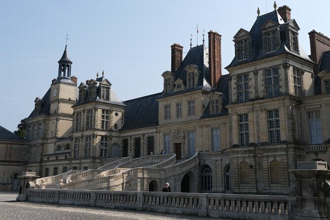 Day Trip to Fontainebleau : Horse Riding, Gastronomy and Castle - Culinary Delights Experience