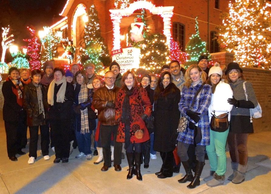 From Manhattan: 4-Hour Christmas Lights Luxury Bus Tour - Tour Description