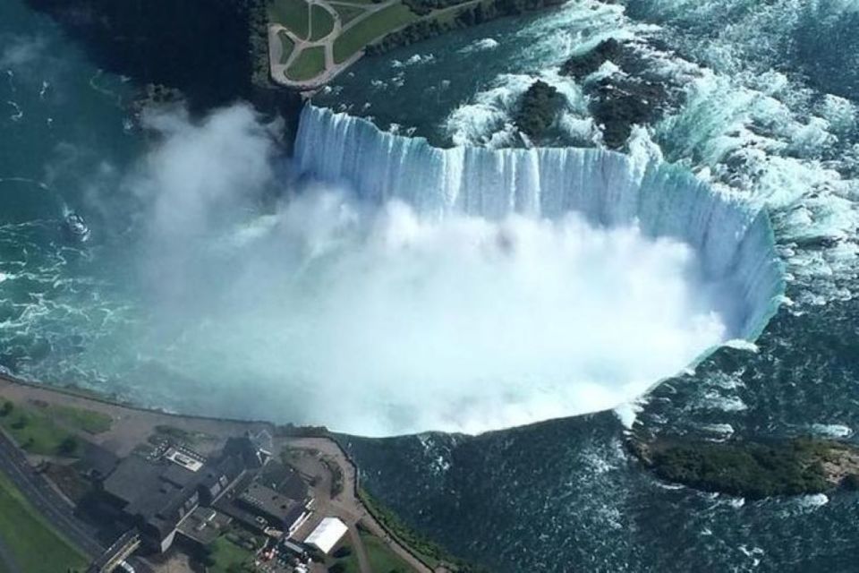 From Mississauga:Niagara Falls Day Tours With Boat and Lunch - Tour Highlights