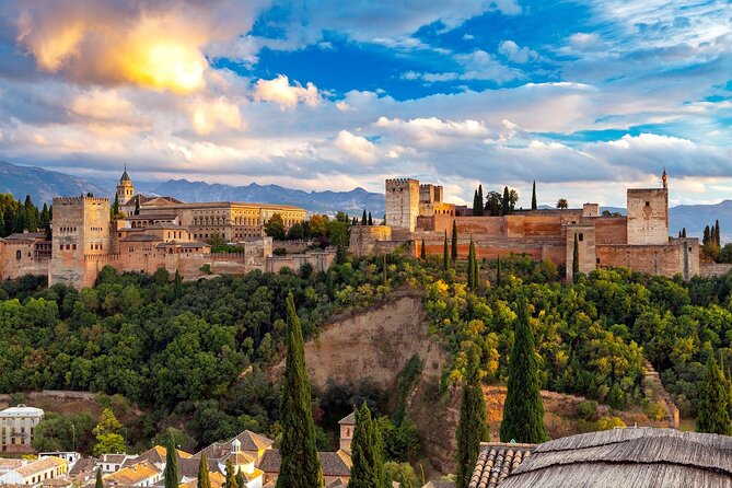 Guided Walking Tour of the Alhambra in Granada - Alhambra Highlights