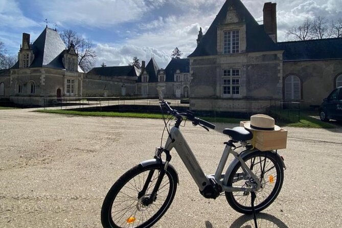 Loire Valley Ebike Tour to Chambord From Amboise - Tour Itinerary