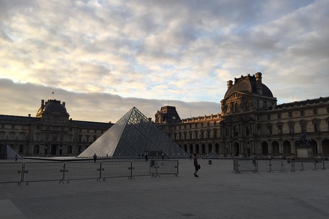 Louvre Private Tour - Inclusions Provided