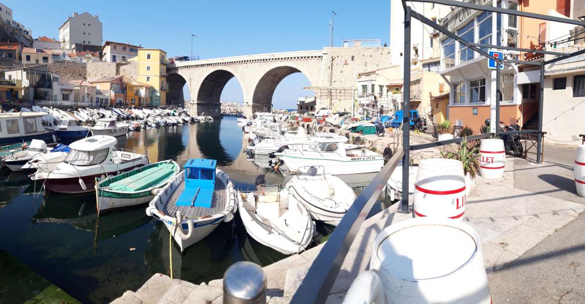 Marseille : Urban Coves Tour and Treasure Hunt - Urban Coves Tour Highlights