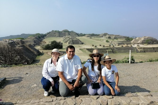 Monte Alban Guided Half Day Tour - Tour Features