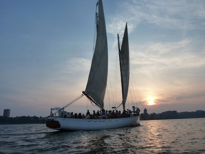 NYC: Sunset Sail Aboard Schooner Adirondack - Sunset Sail Description