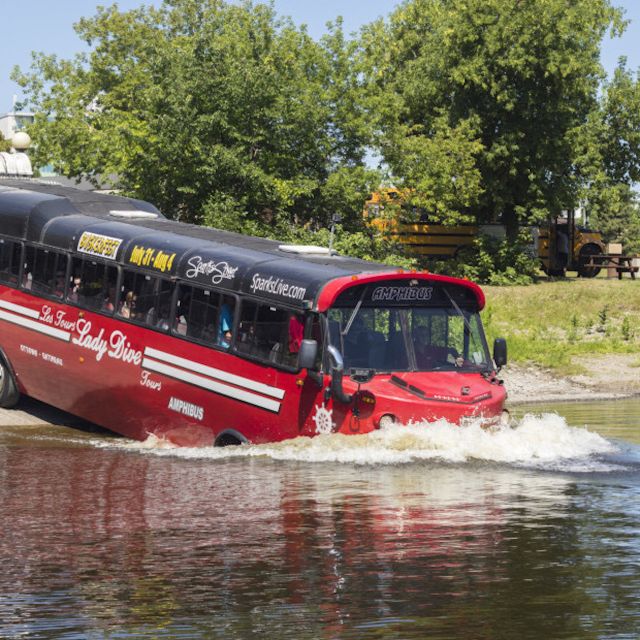 Ottawa: Bilingual Guided City Tour by Amphibious Bus - Tour Experience