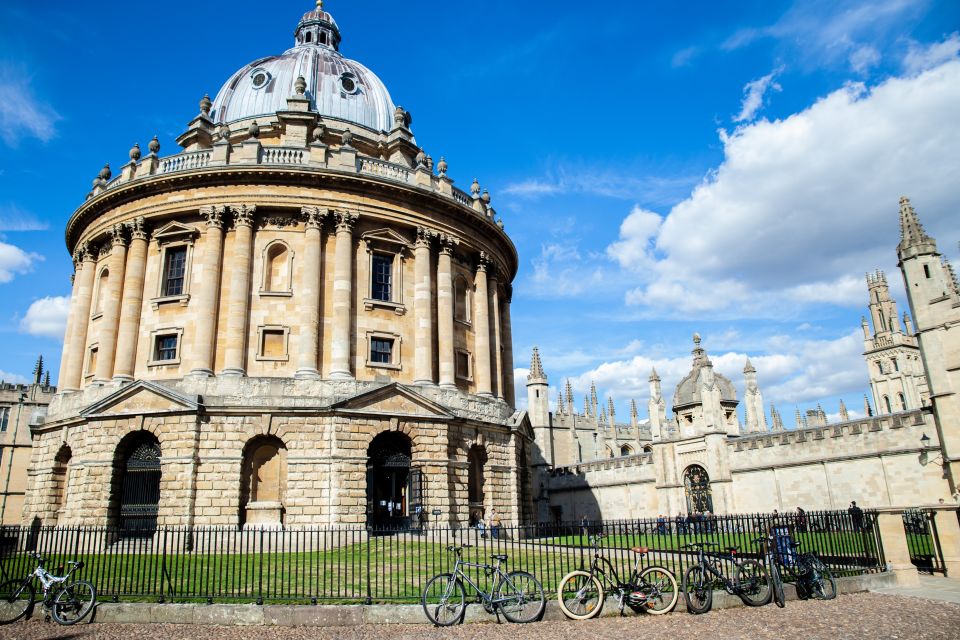 Oxford: University Walking Tour With Christ Church Visit - Tour Experience