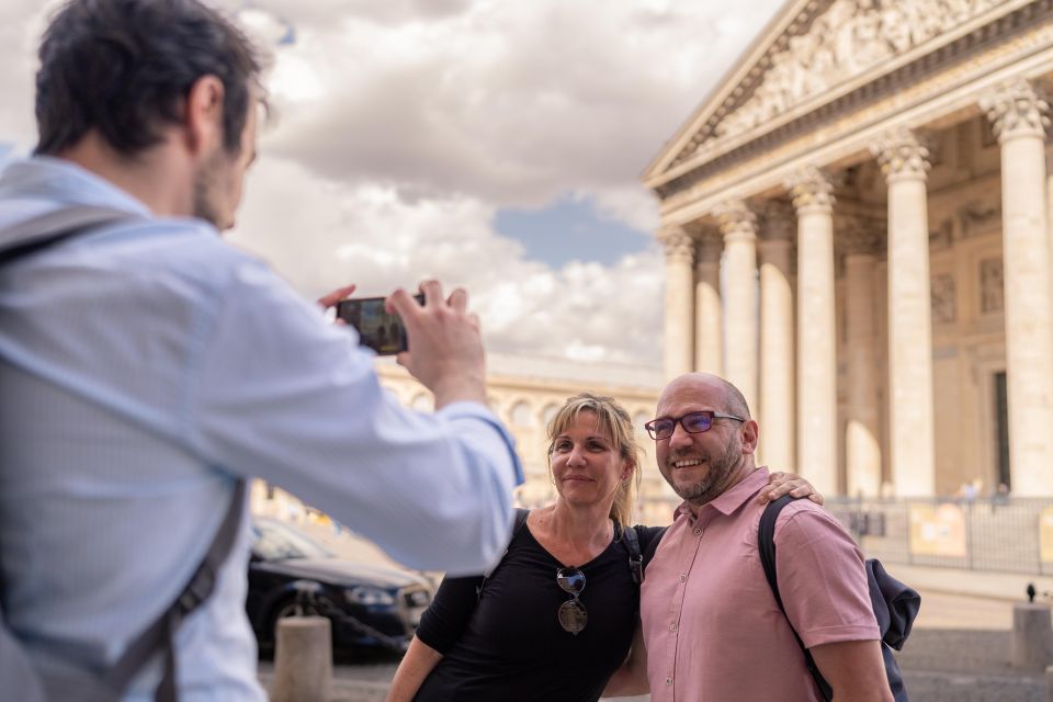 Paris: Iconic Neighborhoods Guided Walking Tour - Exploring Iconic Neighborhoods