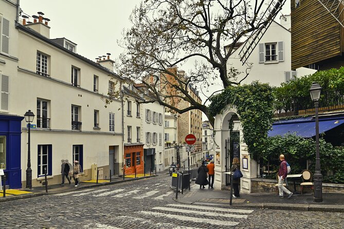 Paris: Montmartre & Sacré Coeur Private Walking Tour - End Point and Cancellation Policy