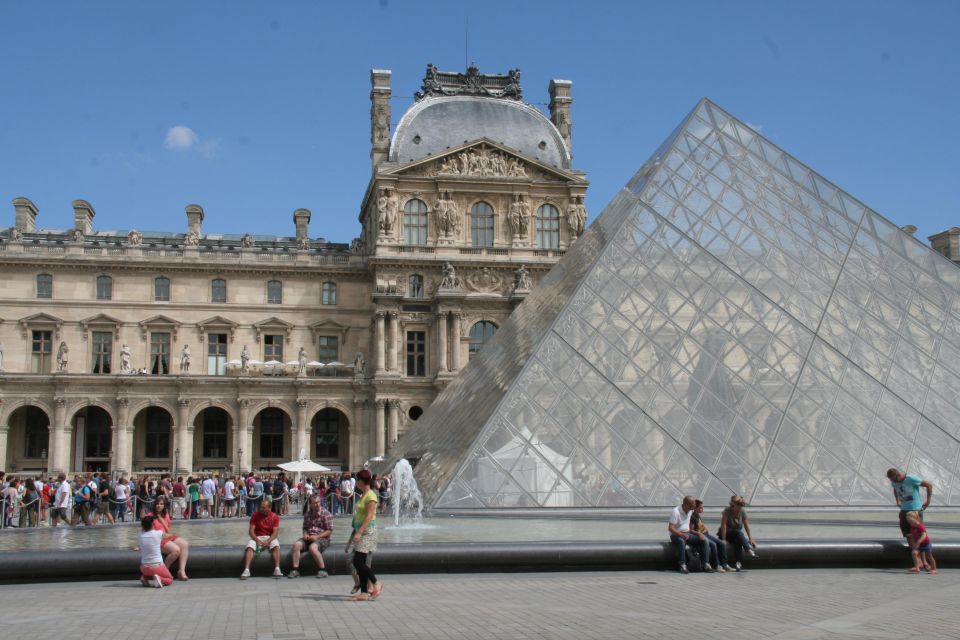 Paris: Private Tour With a Local Guide - Experience Highlights