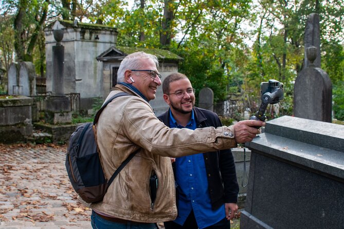 Père Lachaise Cemetery Tour: A Stroll Through Immortal History - Notable Gravesites