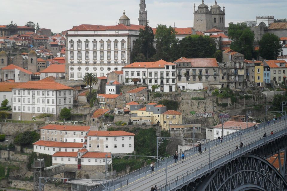 Porto Private Walking Tour With Fast Track to Lello - Activity Description