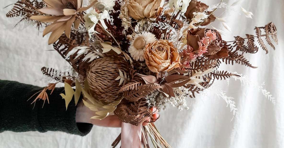 Preserved Flower Bouquet Arrangement Workshop in Paris - Booking Details