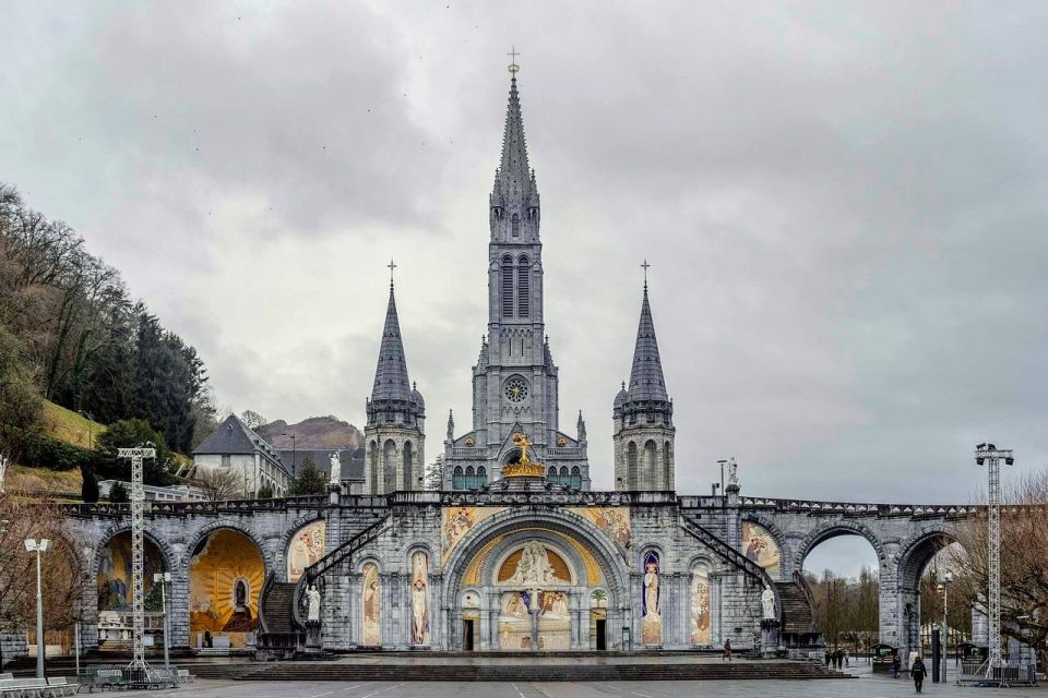 Private Transfer From Barcelona to Lourdes in France - Service Highlights