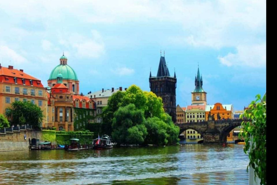 Private Transfer From Salzburg to Prague - Inclusions and Benefits of Booking
