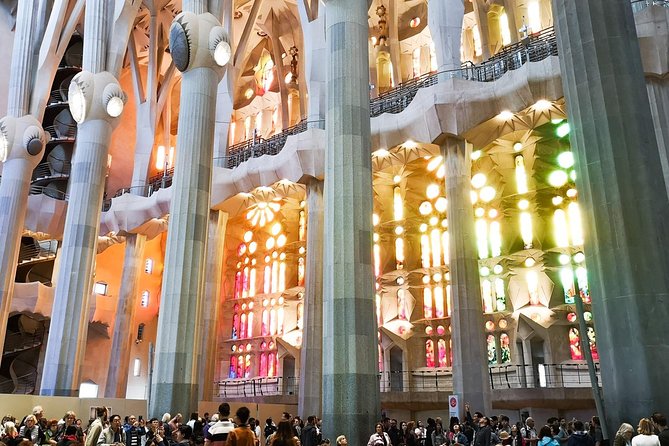 Sagrada Familia and Gaudi Private Tour With Skip the Line Tickets - Experiential Insights