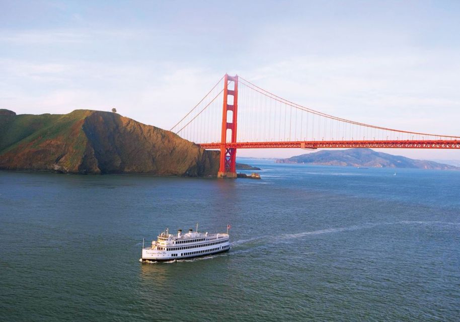 San Francisco: Christmas Eve Buffet Brunch or Dinner Cruise - Experience Highlights