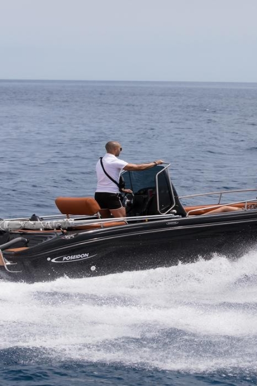 Santorini: License Free Luxury Boat - Boat Rental Inclusions