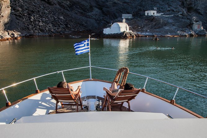 Santorini: Motor Yacht Sunset Cruise With 5-Course Dinner - Traveler Reviews and Ratings