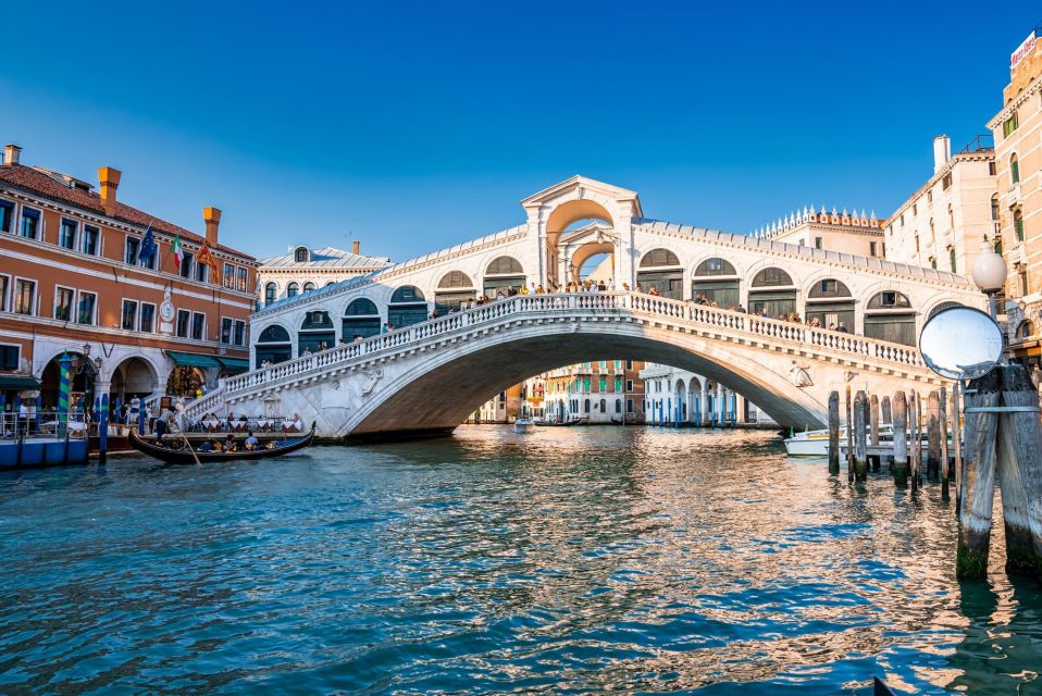 Venice: Private Exclusive History Tour With a Local Expert. - Language Options and Tour Highlights