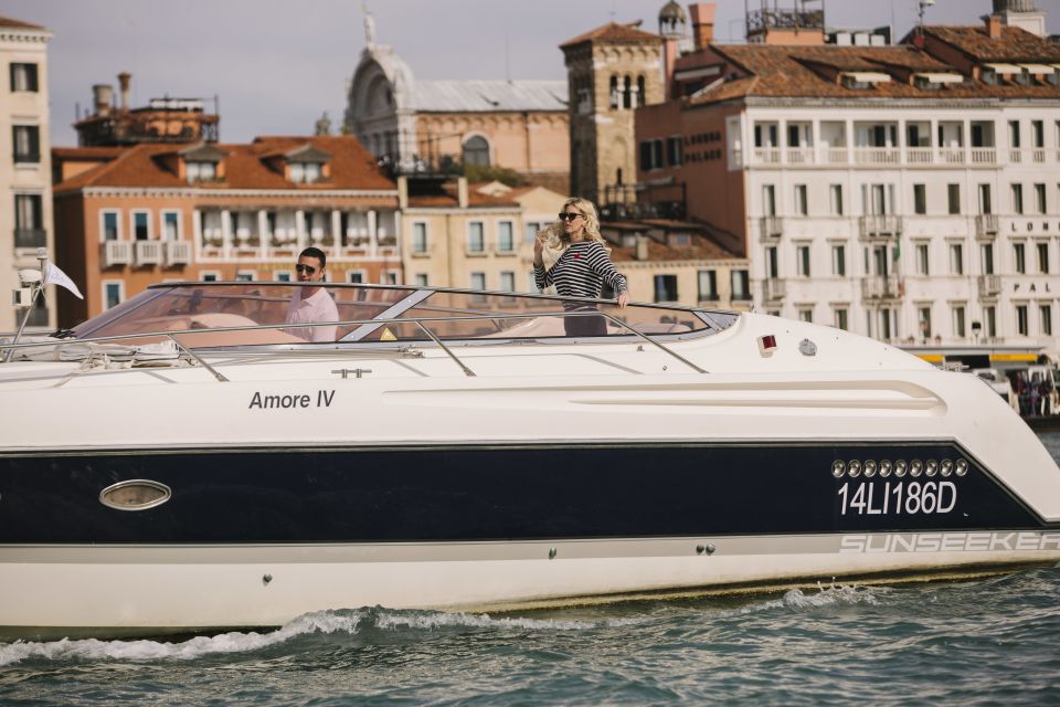 Venice: Sunset Yacht Experience - Language and Group Type