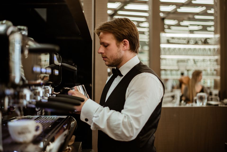 Vienna: The Tradition of Viennese Coffee Experience - Viennese Coffee Specialties